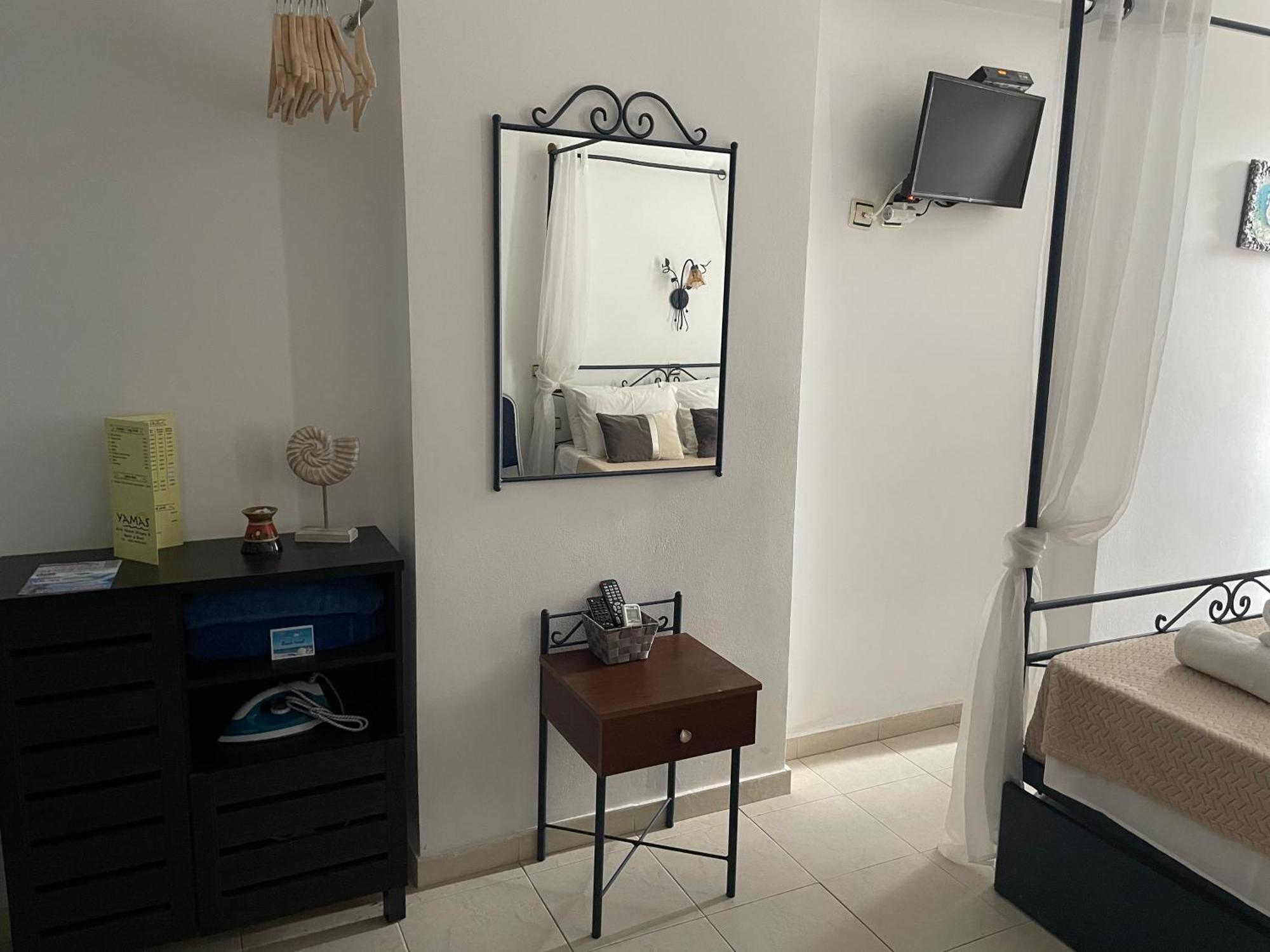 Anastasia Studios, Apartments & Suites Archangelos  Ngoại thất bức ảnh